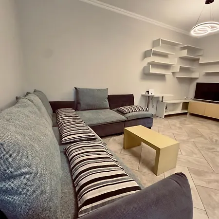 Διαμέρισμα Tirana - Ggpremiumstays - Double Bedroom Apartment City Center - Free Airport Shuttle - Free Private Parking Τίρανα